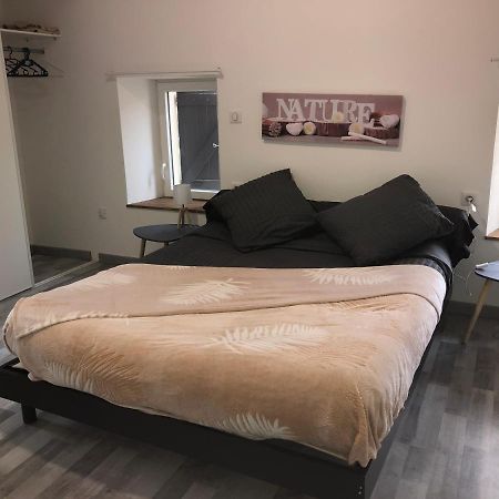 Gite Zen Pres Thermes De Jonzac Bois Екстер'єр фото